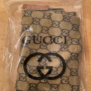 Gucci scarf